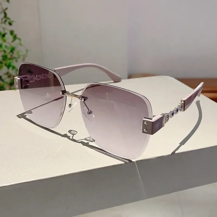 Melanie Ray Shades