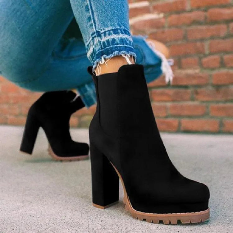 Averna Rise Boot Heels