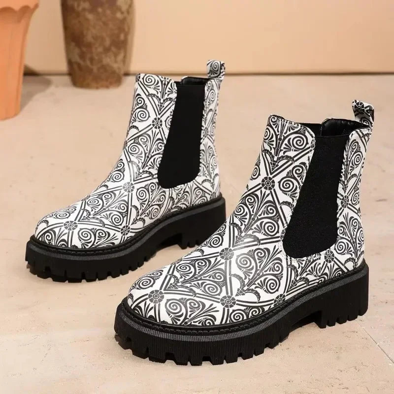 Avelin Patch Chelsea Boots