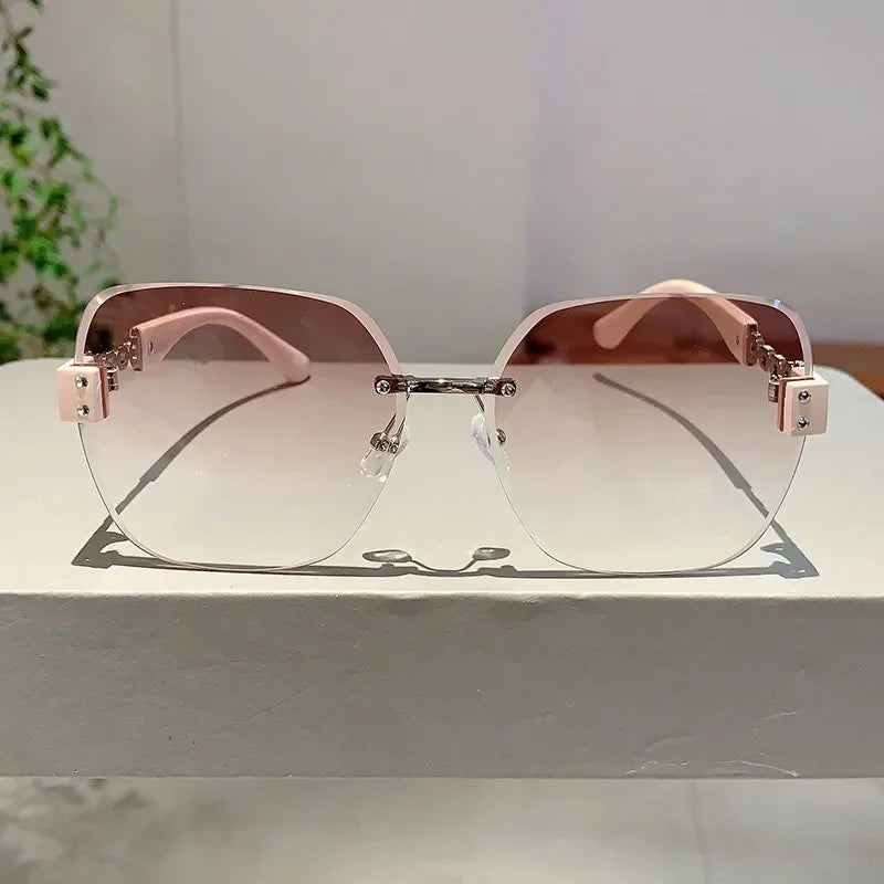 Melanie Ray Shades