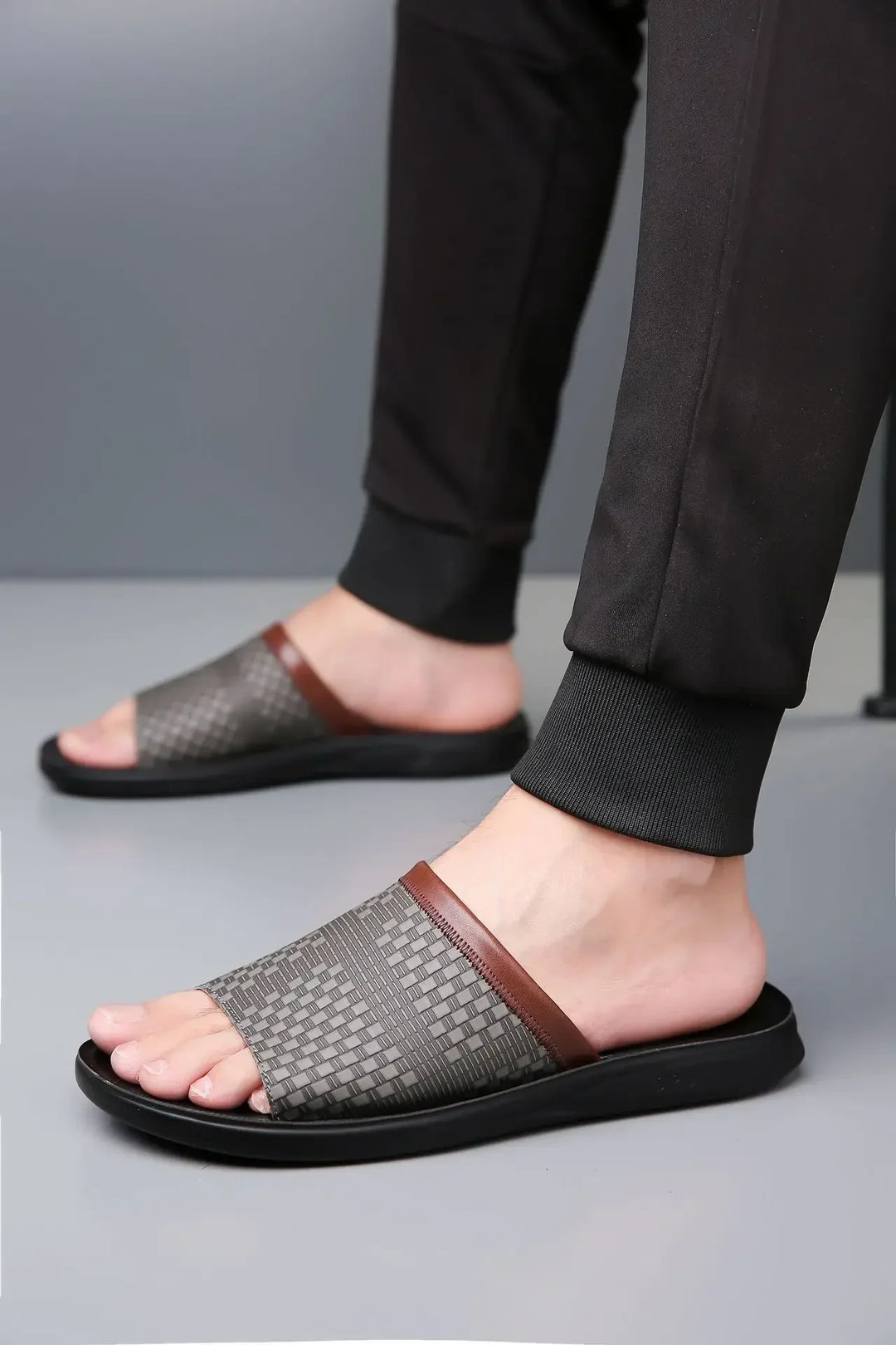 Calvano Woven Slides